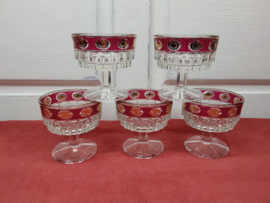 5 Italiaanse glazen, Ruby red