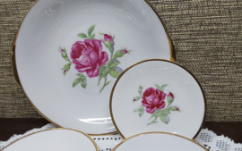 Gebakset met rozen