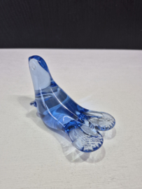 Zeehondje van blauw glas