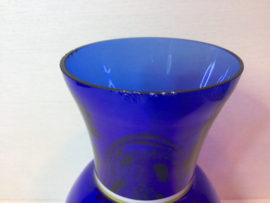 Blauwe handbeschilderde vaas