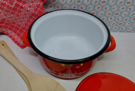 Rood emaille kookpan