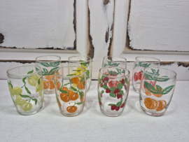 8 vintage sapglaasjes
