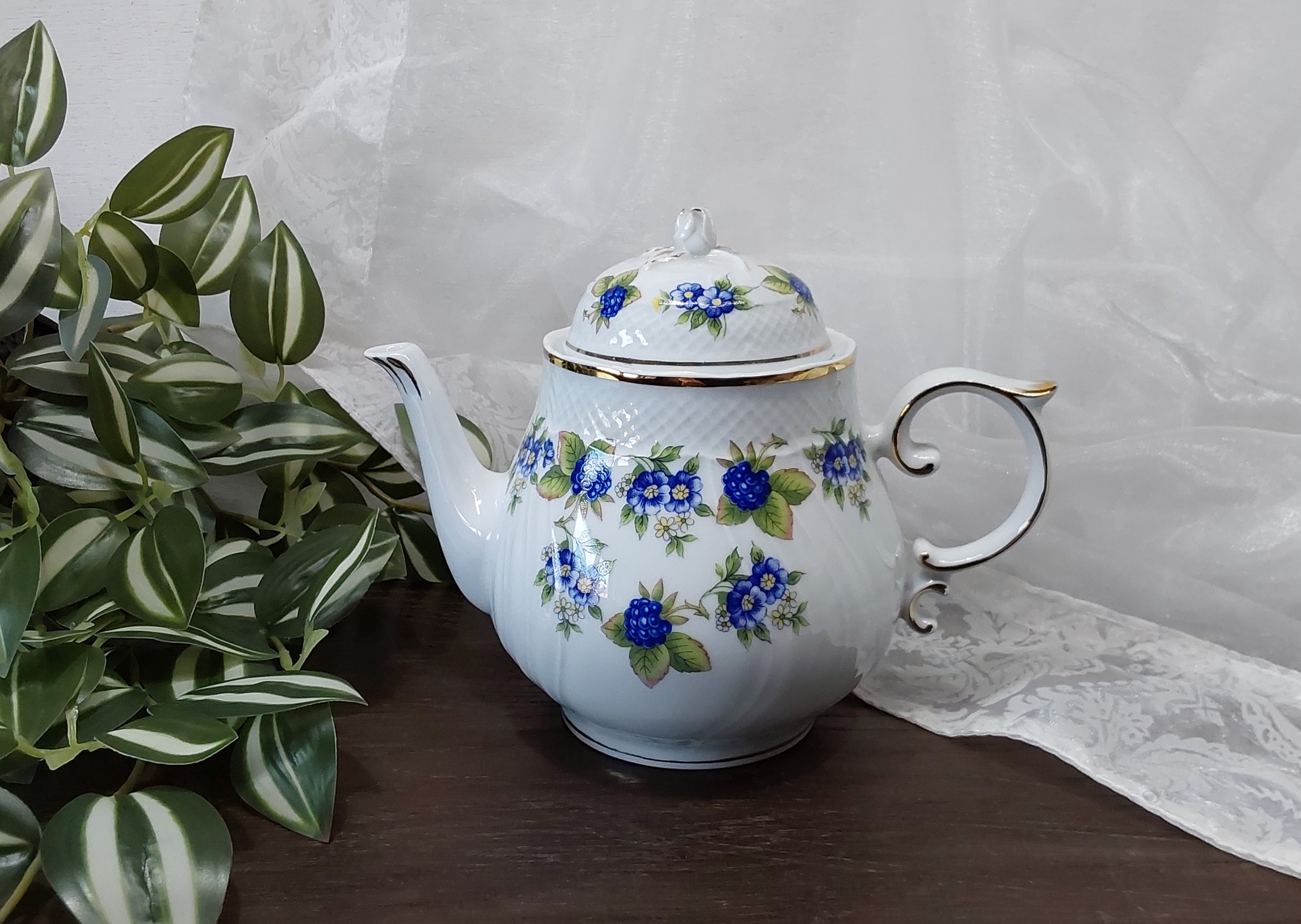 Theepot 'Blackberry' Hollohaza