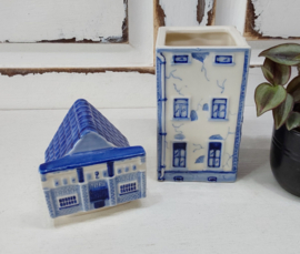 Amsterdams huisje Delfts blauw