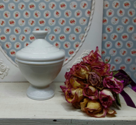 Opaline potje