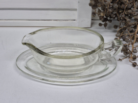 Sauskom van Pyrex