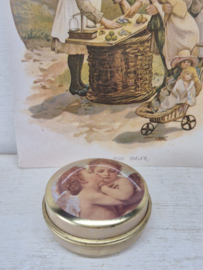 Pillendoosje van blik