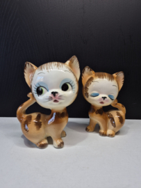 2 vintage poezen beeldjes