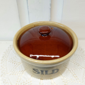 Moira Engeland aardewerk pot