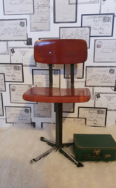 Vintage schoolstoeltje