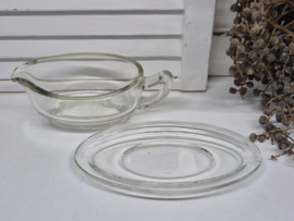 Sauskom van Pyrex