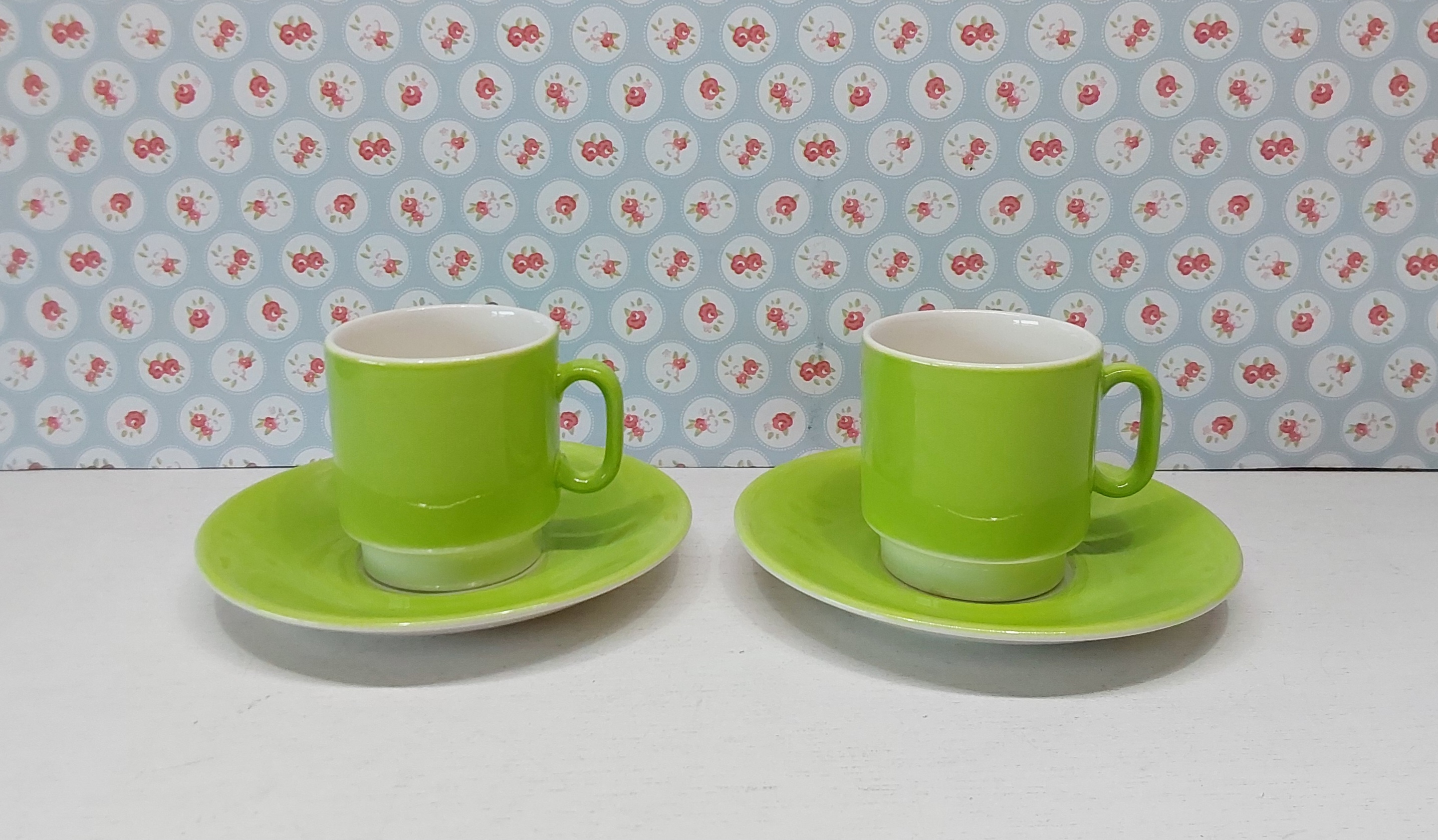 2 kopjes van Pagnossin Italië