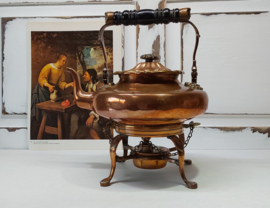 Koperen theeketel met rechaud 18e eeuw