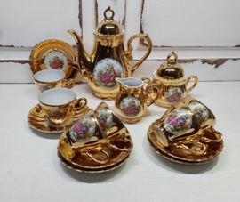 Goud porseleinen servies