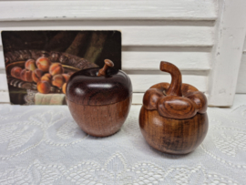 Houten appel en paprika