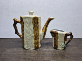 Theepot en melkkannetje Barbotine