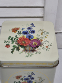 Blik met bloemen