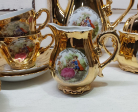 Goud porseleinen servies