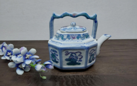Chinees porseleinen theepotje
