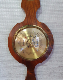Ouderwetse barometer en thermometer
