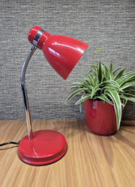 Rode retro stijl tafellamp