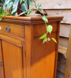 Art Deco kast van eikenhout
