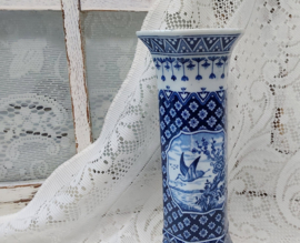 Porseleinen vaas met Chinees decor