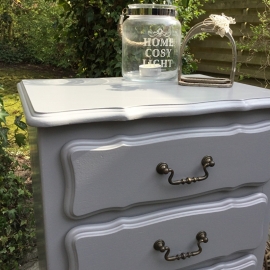 Landelijke, brocante ladenkast