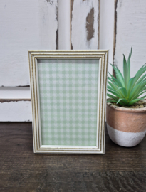 Wit houten fotolijstje