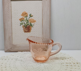 Melkkannetje roze persglas