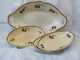 Set antieke schalen van Tudor Ware