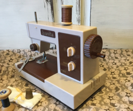Kindernaaimachine jaren 70