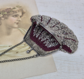 Kralenbeursje, poppenbeursje