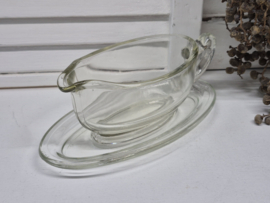 Sauskom van Pyrex