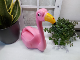 Roze flamingo gieter