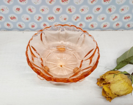Roze persglas schaaltje