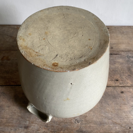 AW20111120 Grote oude Franse pot van grès aardewerk in prachtige staat! Afmeting: 30 cm hoog / 24 cm doorsnede