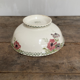 AW20111064 Large antique French serving bowl stamp - Creil et Montereau Labrador - period 1894-1920 decorated with anemones. In perfect, lightly buttered condition. Size: 28.5 cm. cross section / 11.5 cm high.