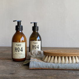 Hand & body milk no 4 Fleur d'Oranger (Orange blossom) with shea butter 250 ml in glass bottle. Made in Provence, France