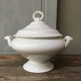 AW20110684 Antique French tureen stamp - Creil et Montereau - period: 1884-1920 in beautiful condition! Size: 15 cm. high (up to the lid) / 20 cm. cross section.