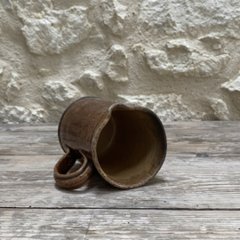 AW20111313 Antique French chocolate pitcher with yellow glazed interior in beautiful condition! Size: 11.5 cm high / 8.5 cm cross section