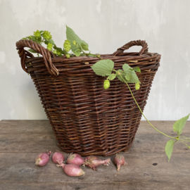 BU20110111 Old French rustic willow wicker harvest basket in beautiful condition! Dimensions: 31 cm. high / 45 cm. intersection.