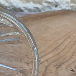 OV20111105 Antieke Franse confiture pot van mondgeblazen glas, minuscule oneffenheid op de rand (zie foto) verder in prachtige staat! Afmeting:   9 cm hoog / 11,5 cm doorsnede