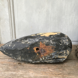 OV20110649 Antique  French rustic wooden decoy duck from the Somme department North of France.  Beautiful worn anthracite and beautiful condition! Size: 30 cm. long / 16 cm. high.