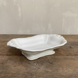 AW20110859 Antique serving dish stamp - P. Regout Maastricht - period: 1860-1880 in beautiful condition! Size: 30 cm. long (up to the handles) / 6.5 cm. high / 20.5 cm. cross section.