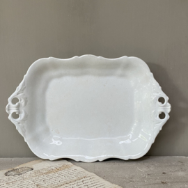 AW20110915 Antique Belgian serving dish with beautiful details stamp - Villeroy & Boch - in beautiful lightly buttered condition! Size: 31 cm. long / 4 cm. high / 20 cm. cross section