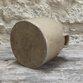 AW20111259 Oude Frans pot van grés aardewerk in prachtige staat! Afmeting: 18 cm hoog / 17 cm doorsnede