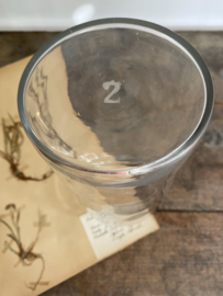 OV20110951 Oude Franse pot van mond geblazen glas gemerkt  - 2 -  in prachtige staat! Afmeting:  25,5 cm hoog / doorsnede boven:  9 cm. / doorsnede onder:  11 cm.