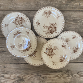 AW20111294 Set of 12 antique French dessert plates stamped - Flore U et C Sarreguemines in beautiful, lightly stained condition! Size: 20 cm cross section.