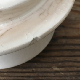 AW20110591 19th century little French paté pot in soft yellow almost creamy white color stamp - Simplex Sarreguemines’12 - missing chip on the edge (see photo: 4) further in beautiful condition! Dimensions: 8 cm. high / 11 cm. cross section.